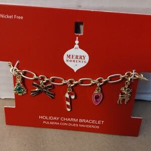 NWT Merry Moments Holiday Charm Bracelet